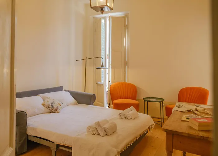 Nugolo Atelier - Light & Charm In Oltrarno