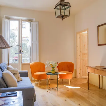 Nugolo Atelier - Light & Charm In Oltrarno Apartment Florence