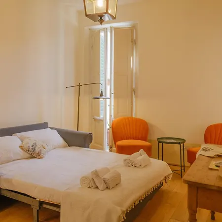 Nugolo Atelier - Light & Charm In Oltrarno