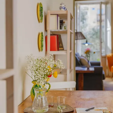 Nugolo Atelier - Light & Charm In Oltrarno Apartment