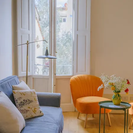 Nugolo Atelier - Light & Charm In Oltrarno Apartment